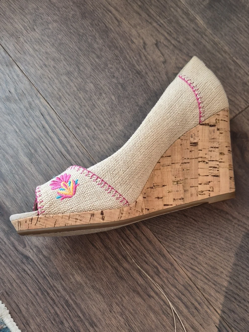 Toms Beige Cork Wedge Sandals with Pink & Multicolor Embroidery SZ8